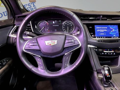 Used 2024 Cadillac XT5 Premium Luxury FWD image 9