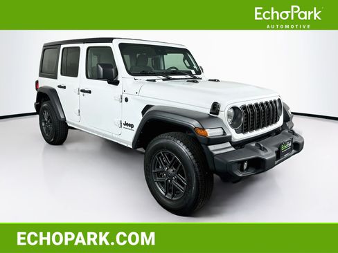 Used 2025 Jeep Wrangler Unlimited Sport AWD/4WD image 1