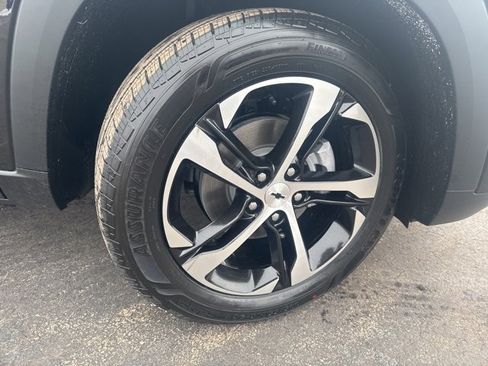 New 2026 Chevrolet Trax RS w/ Sunroof Package image 9