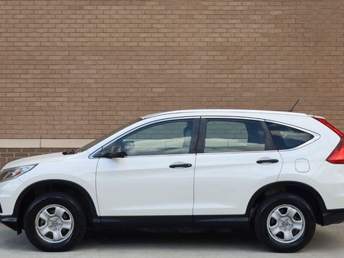 Used 2015 Honda CR-V LX image 3
