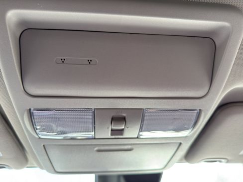 Certified 2024 Nissan Frontier SV w/ Hardbody Edition image 23