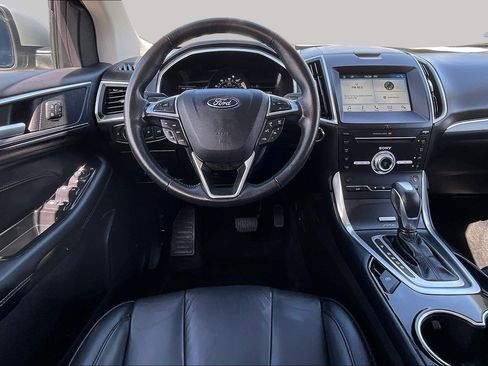 Used 2017 Ford Edge Titanium AWD/4WD image 5