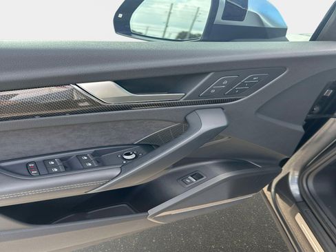 Used 2023 Audi SQ5 Premium Plus w/ Premium Plus Package image 10