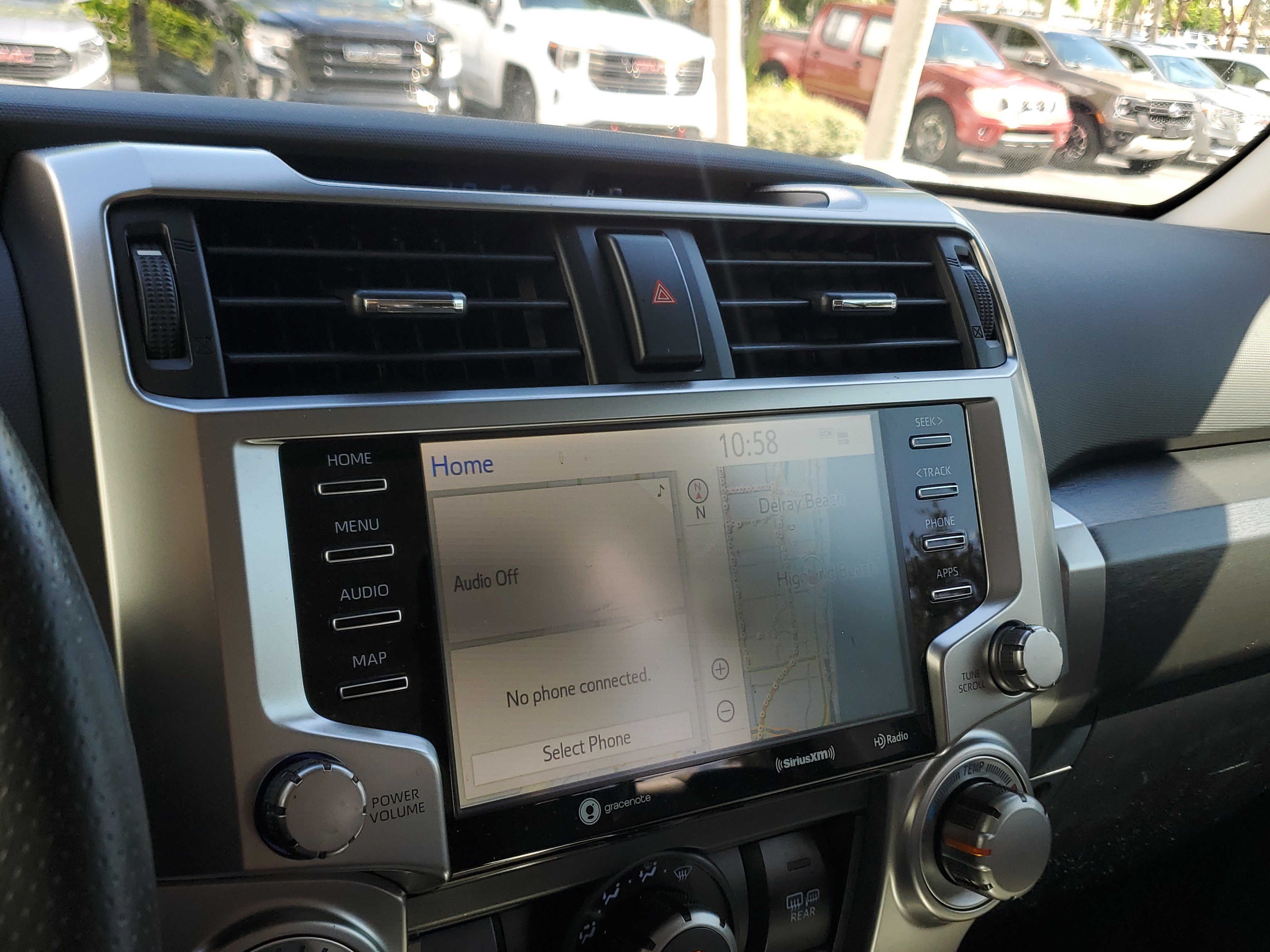 Used 2022 Toyota 4Runner SR5 Premium w/ Moonroof Package RWD image 10