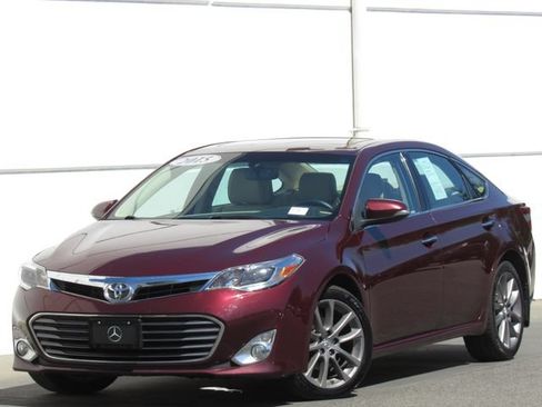 Used 2015 Toyota Avalon XLE Touring FWD image 1