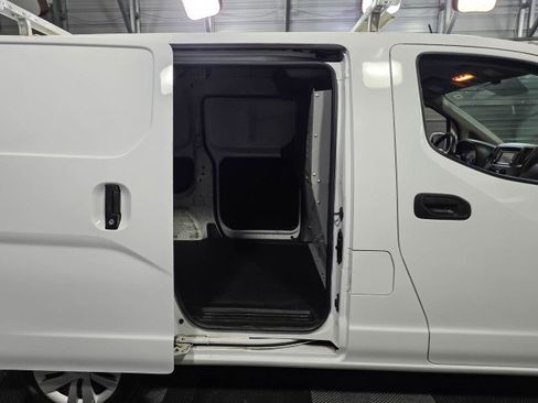 Used 2019 Nissan NV200 SV w/ Navigation Package FWD image 12