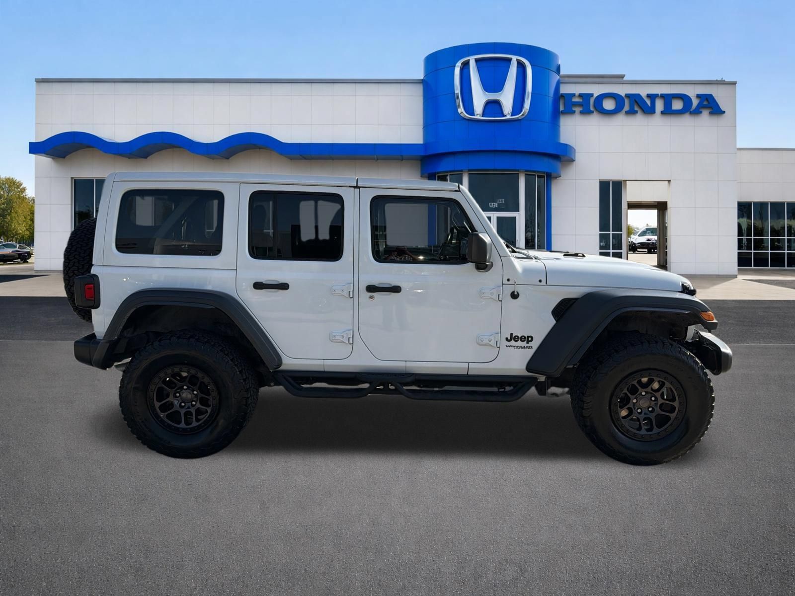 Used 2022 Jeep Wrangler Unlimited Sport AWD/4WD image 6