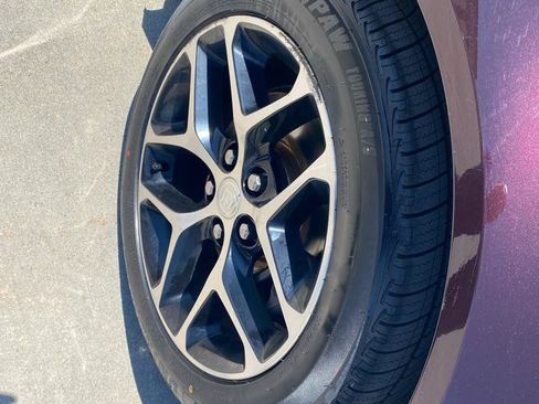 Used 2017 Buick Regal Sport Touring FWD image 11