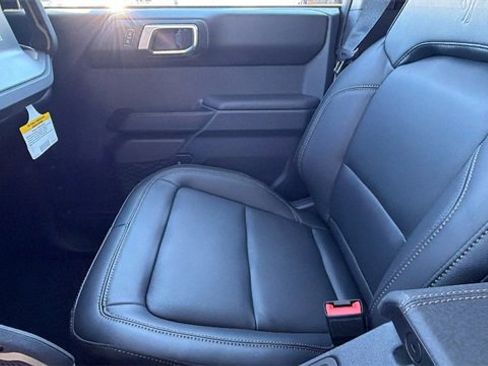 New 2025 Ford Bronco Badlands image 23