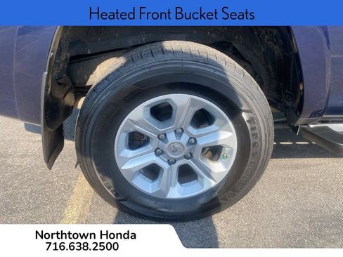 Used 2021 Toyota 4Runner SR5 Premium w/ Moonroof Package AWD/4WD image 12