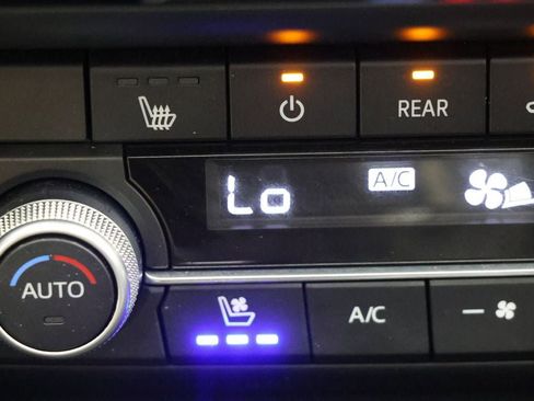 Used 2023 MAZDA CX-9 Touring Plus AWD/4WD image 25