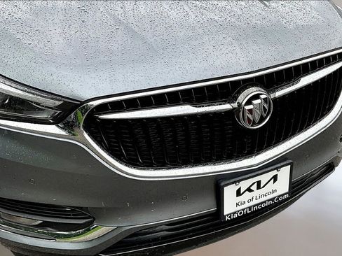 Used 2020 Buick Enclave Premium w/ Sun and Sites Package AWD/4WD image 29
