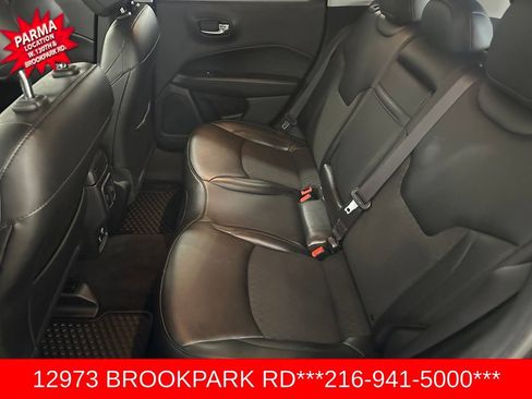 Used 2019 Jeep Compass Latitude FWD image 18