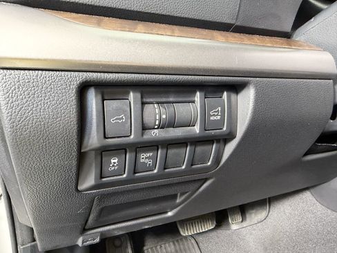 Used 2015 Subaru Outback 2.5i Limited w/ Popular Package #4 image 45