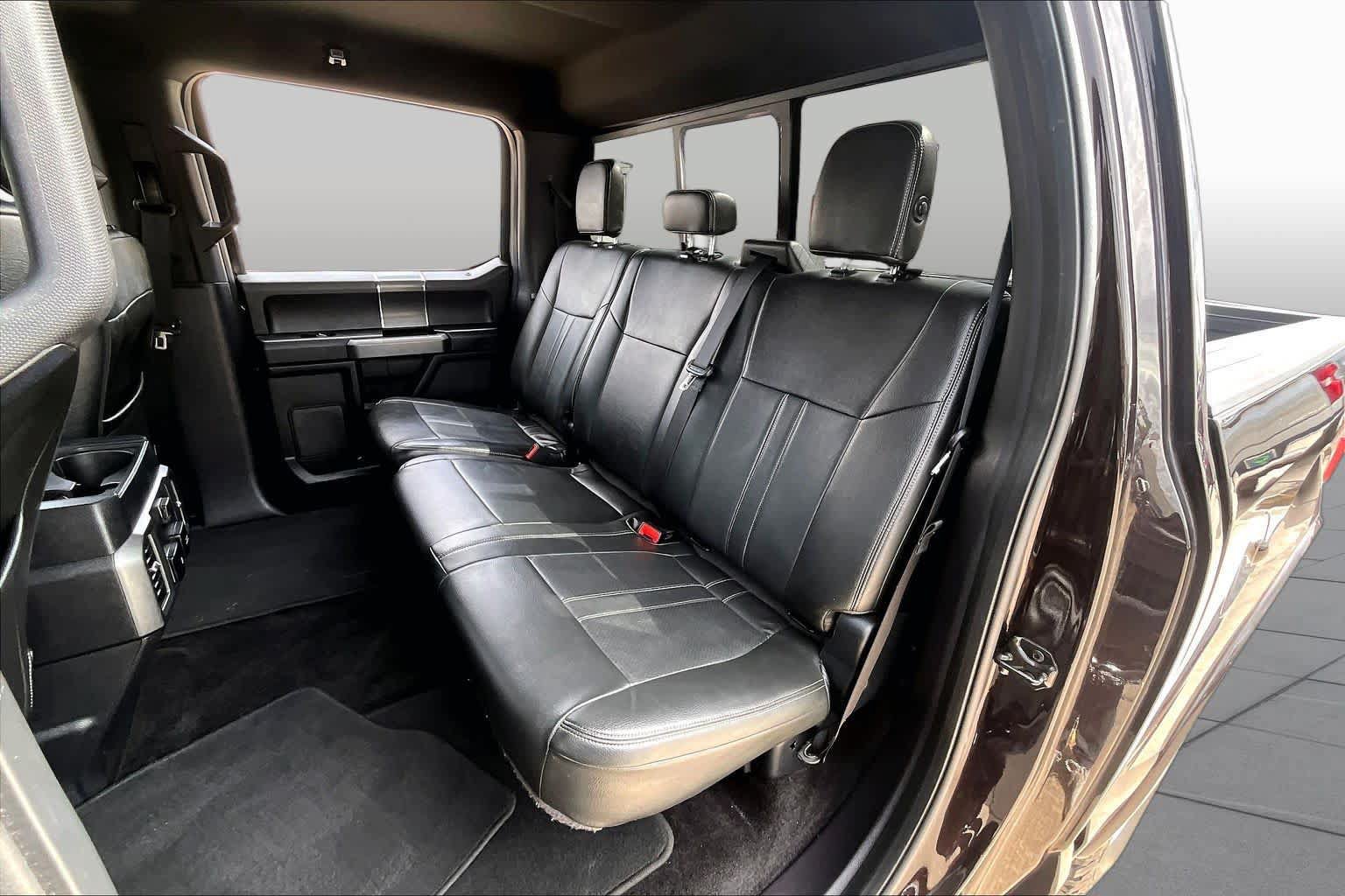 Used 2018 Ford F150 XLT w/ Equipment Group 302A Luxury AWD/4WD image 21