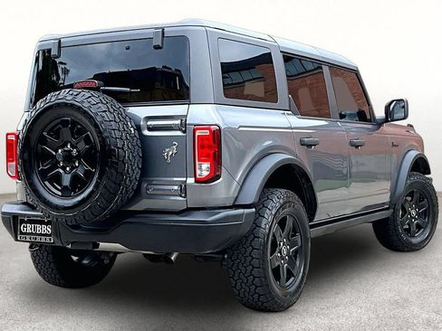 Used 2024 Ford Bronco Black Diamond AWD/4WD image 2
