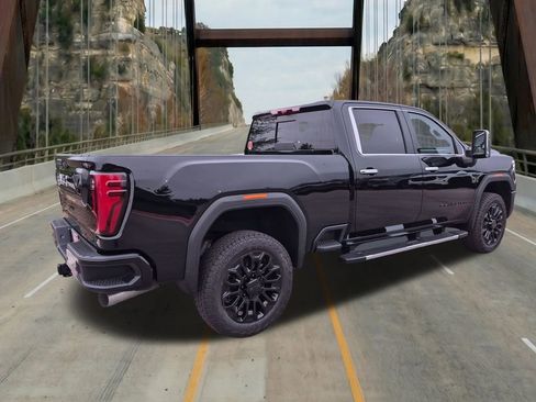New 2026 GMC Sierra 2500 Denali w/ Denali Reserve Package AWD/4WD image 10