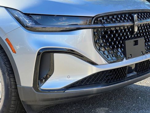 New 2025 Lincoln Nautilus Premier w/ Jet Appearance Package image 2