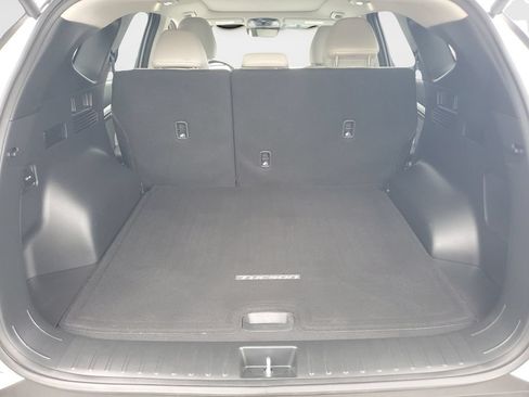 Certified 2024 Hyundai Tucson Limited AWD/4WD image 9