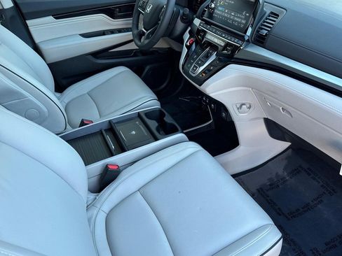 New 2026 Honda Odyssey Touring image 27