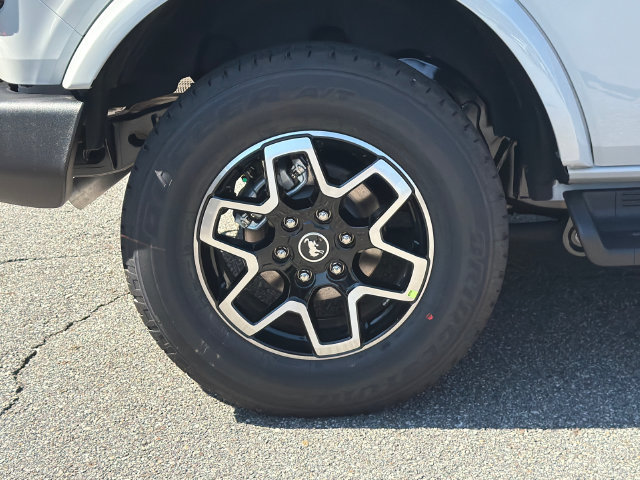 New 2026 Ford Bronco Outer Banks AWD/4WD image 19