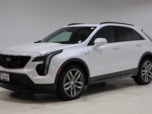 Used 2020 Cadillac XT4 Sport AWD/4WD image 3