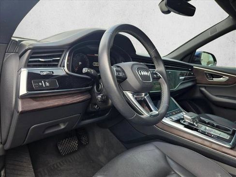 Used 2021 Audi Q8 Prestige w/ Prestige Package image 7