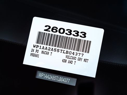 Certified 2026 Porsche Macan Turbo AWD/4WD image 31