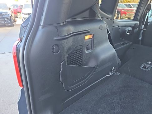 Used 2023 Jeep Renegade Trailhawk w/ Sun/Sound Group image 92