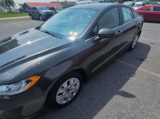 Used 2019 Ford Fusion S image 1