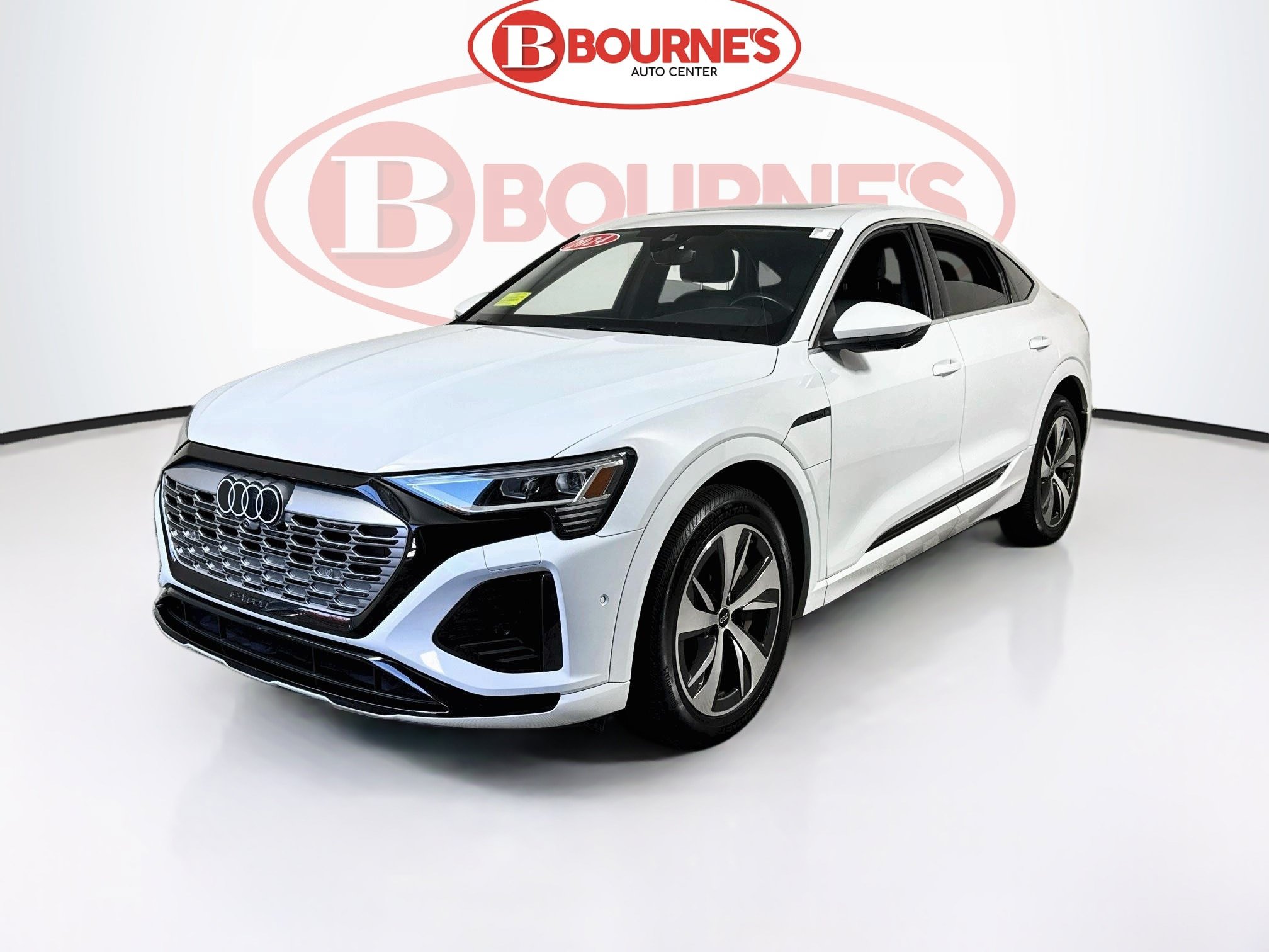 Used 2024 Audi Q8 e-tron Premium Plus AWD/4WD image 7