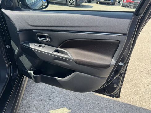 Used 2021 Mitsubishi Outlander Sport LE FWD image 13
