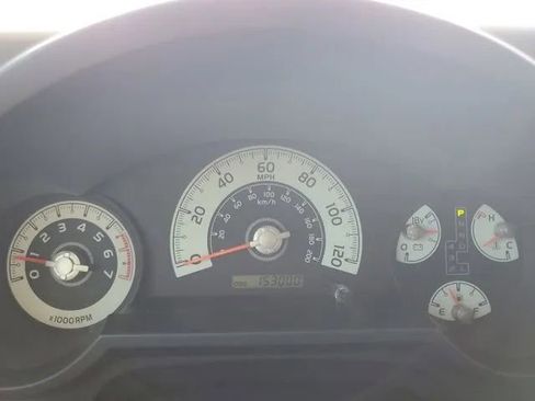 Used 2013 Toyota FJ Cruiser 4WD image 25