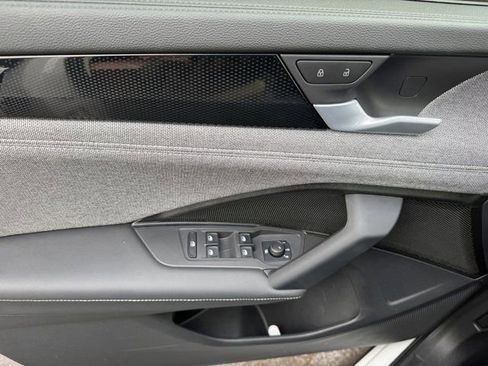 Used 2025 Volkswagen Tiguan S AWD/4WD image 7