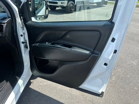 Used 2018 RAM ProMaster City Tradesman FWD image 12