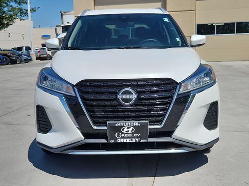 Used 2024 Nissan Kicks SV FWD image 8