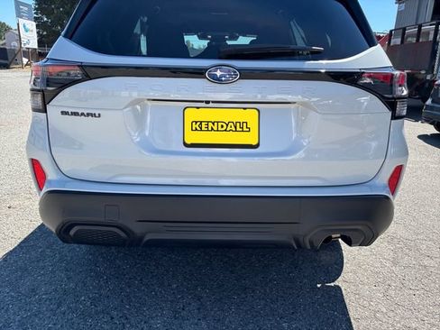 Certified 2025 Subaru Forester Premium AWD/4WD image 27