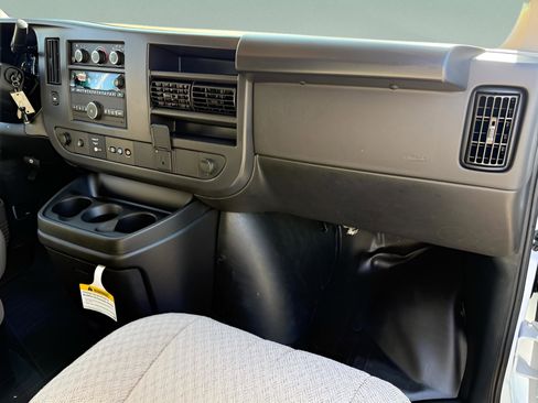 New 2025 Chevrolet Express 2500 image 8