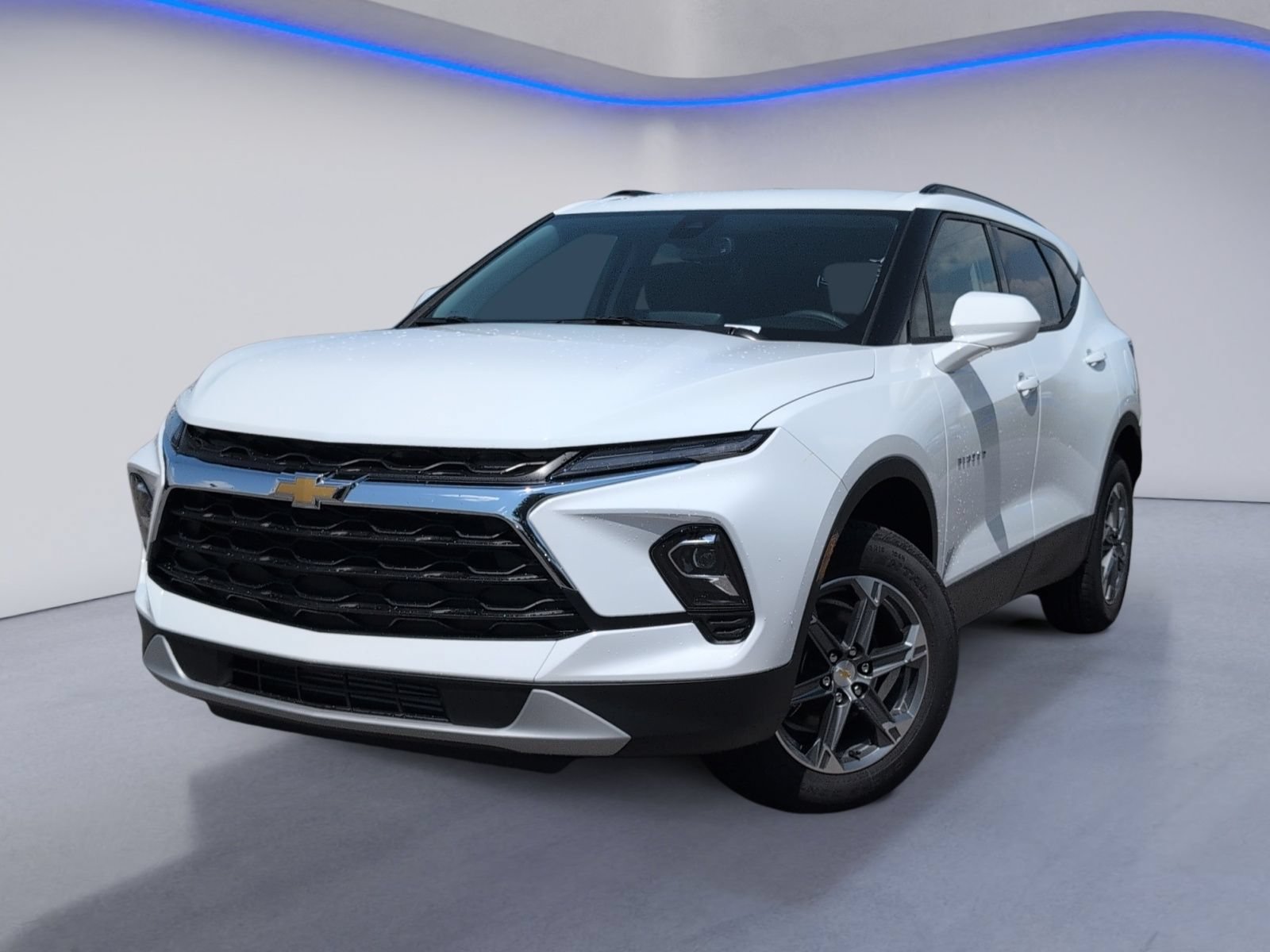 New 2026 Chevrolet Blazer LT w/ Convenience Package FWD image 2