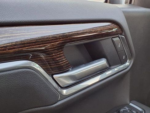 New 2026 GMC Sierra 1500 Elevation image 15