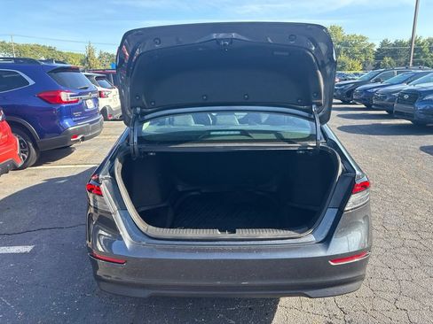 Used 2023 Honda Accord EX image 8