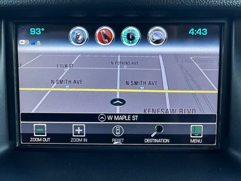 Used 2020 Chevrolet Suburban LT w/ Luxury Package AWD/4WD image 16