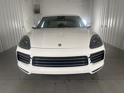 Used 2019 Porsche Cayenne S image 2