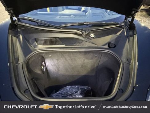 Used 2023 Chevrolet Corvette Stingray Preferred Conv w/ Z51 Performance Package RWD image 32