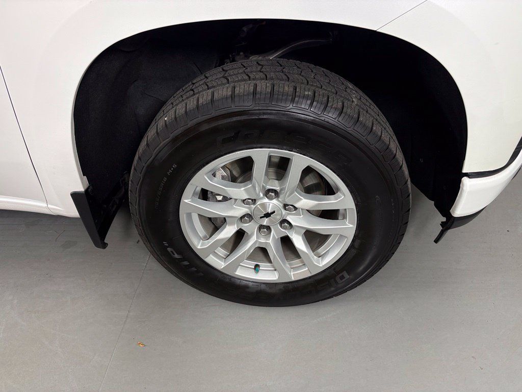 Certified 2022 Chevrolet Silverado 1500 RST AWD/4WD image 12