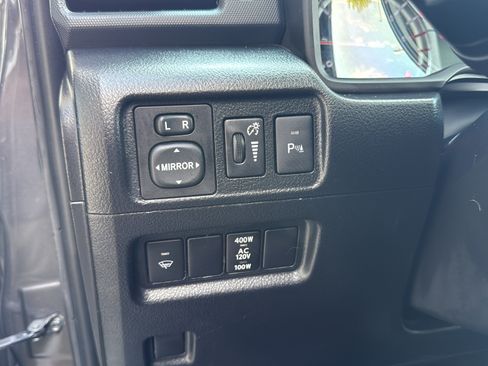 Used 2018 Toyota 4Runner Limited AWD/4WD image 14