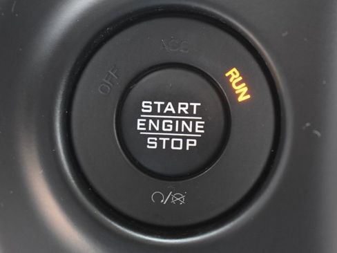 Used 2023 Jeep Gladiator Overland image 27