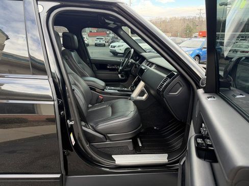 Used 2020 Land Rover Range Rover HSE image 22