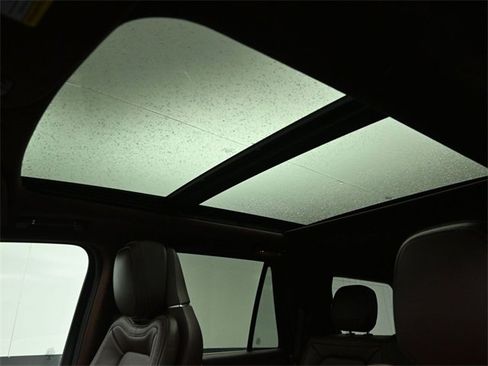 Certified 2021 Lincoln Navigator Black Label w/ Special Edition Package image 11