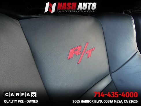 Used 2014 Dodge Challenger R/T RWD image 29